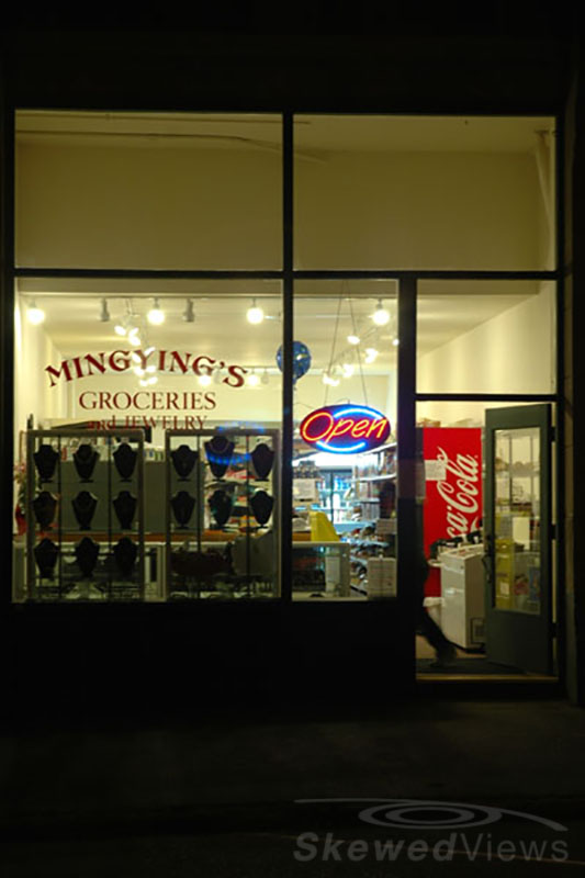 Mingying's Groceries and Jewelry